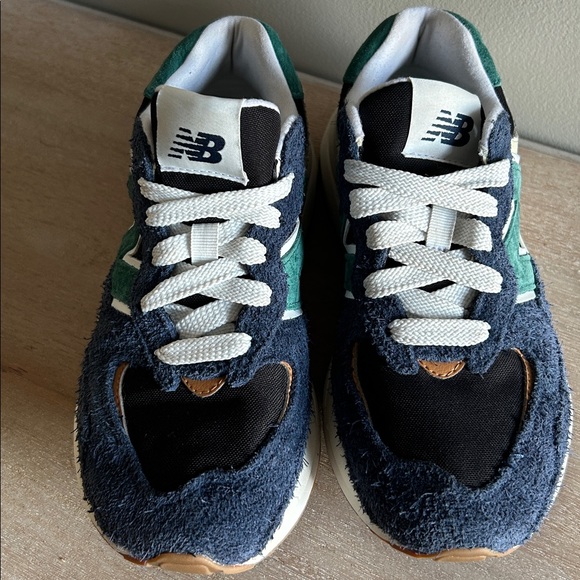 New Balance womens 57/40 Sneakers Size 6.5 Wide Retro Sneakerhead Favorite - Picture 5 of 12